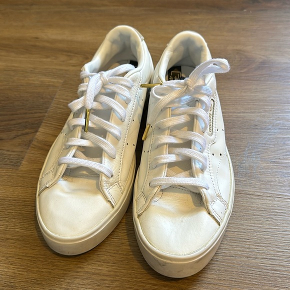 Adidas Sleek - Picture 1 of 4